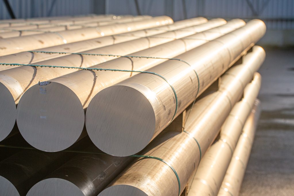 Billette Aluminium avant Extrusion et Thermolaquage